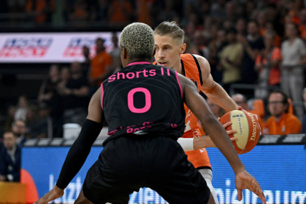 赫塔菲的比 赫塔菲的比